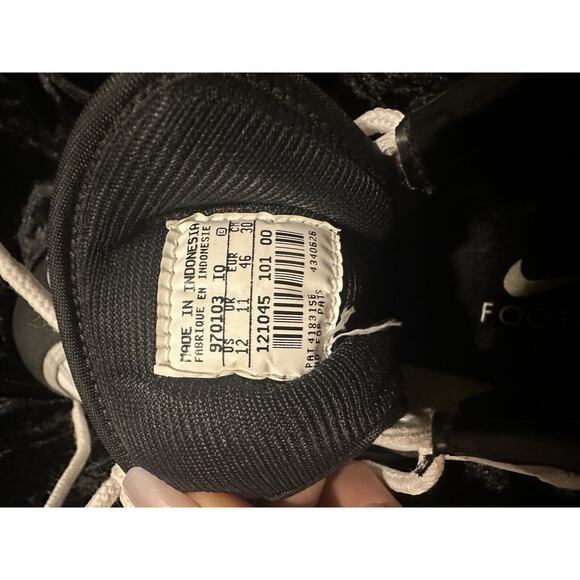 Nike Football Cleats White & Black - Size 12 US - Picture 6 of 6